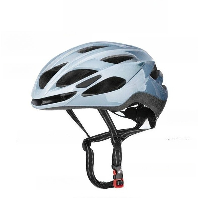خوذة دراجة كبيرة الحجم للرجال  - مراجعة Cycling Gear Of The Year وسعره