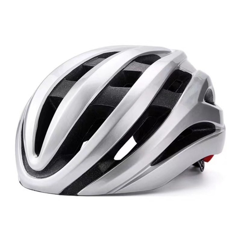 خوذة ركوب الدراجات خفيفة الوزن - مراجعة Cycling Gear Of The Year وسعره